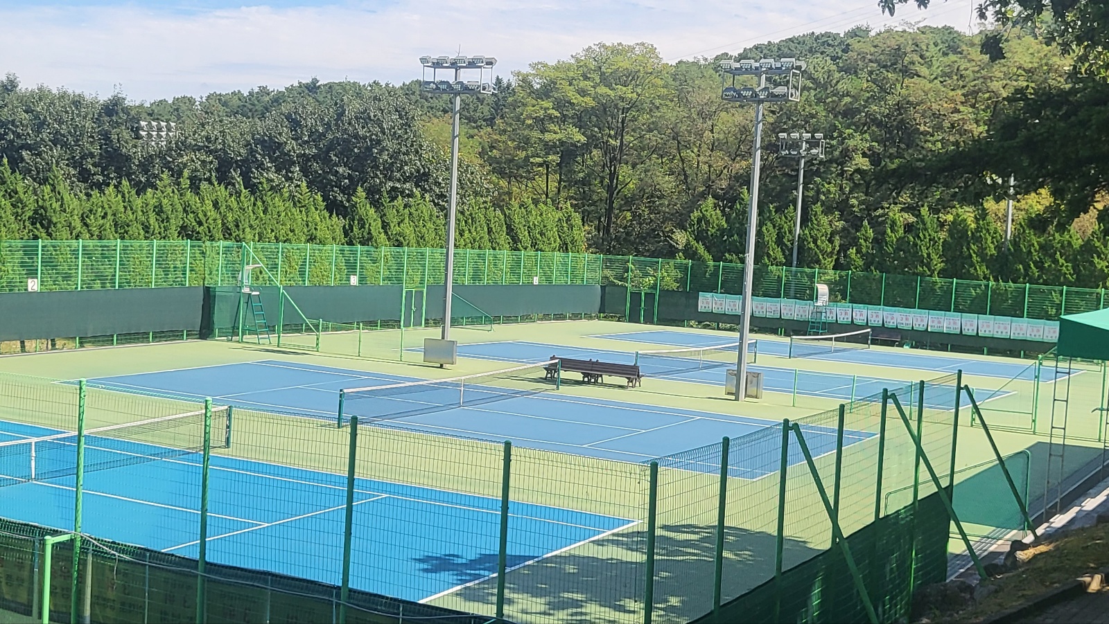 시립실외테니스장（명지대）2.jpg